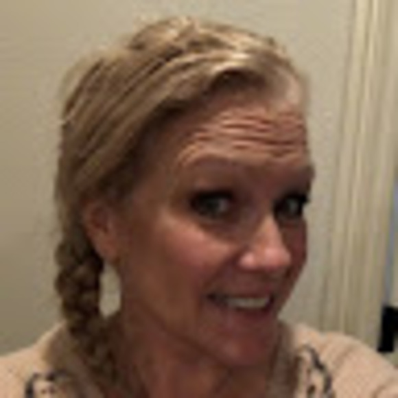 Meet your Posher, Meredith - Picture 1 of 1